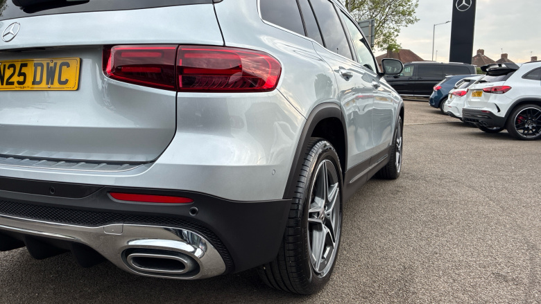 Mercedes-Benz GLB 200 AMG Line Premium 5dr 7G-Tronic Petrol Estate